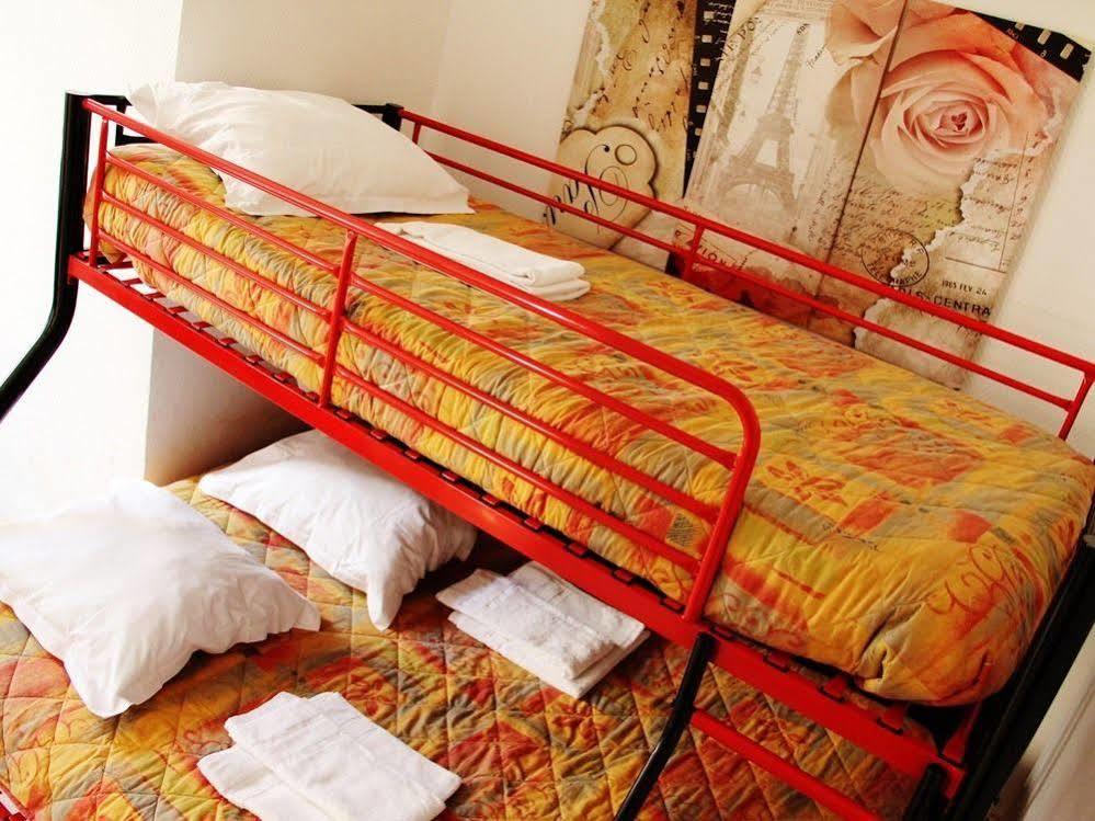 Untalented Hotel - Villette Париж Екстериор снимка